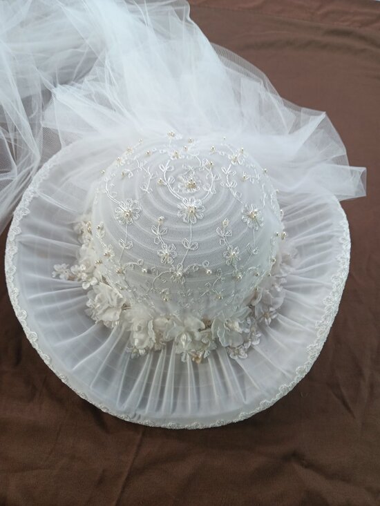Bridal Hat White pearls 3\
